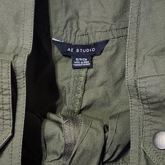 American Eagle AE Studio Baggy Y2K Wide Leg Cargo Pants in Olive Green Size S - Picture 6 of 6